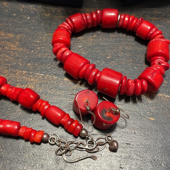 NWOT Blood red Coral and sterling necklace, bracelet, earring set - Picture 6 of 13